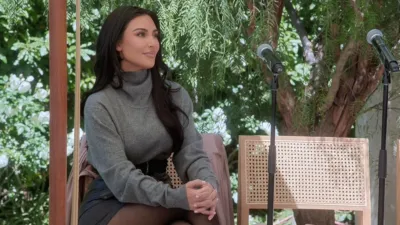 thumbnail - S7:E8 Stay The F*ck Away From Me