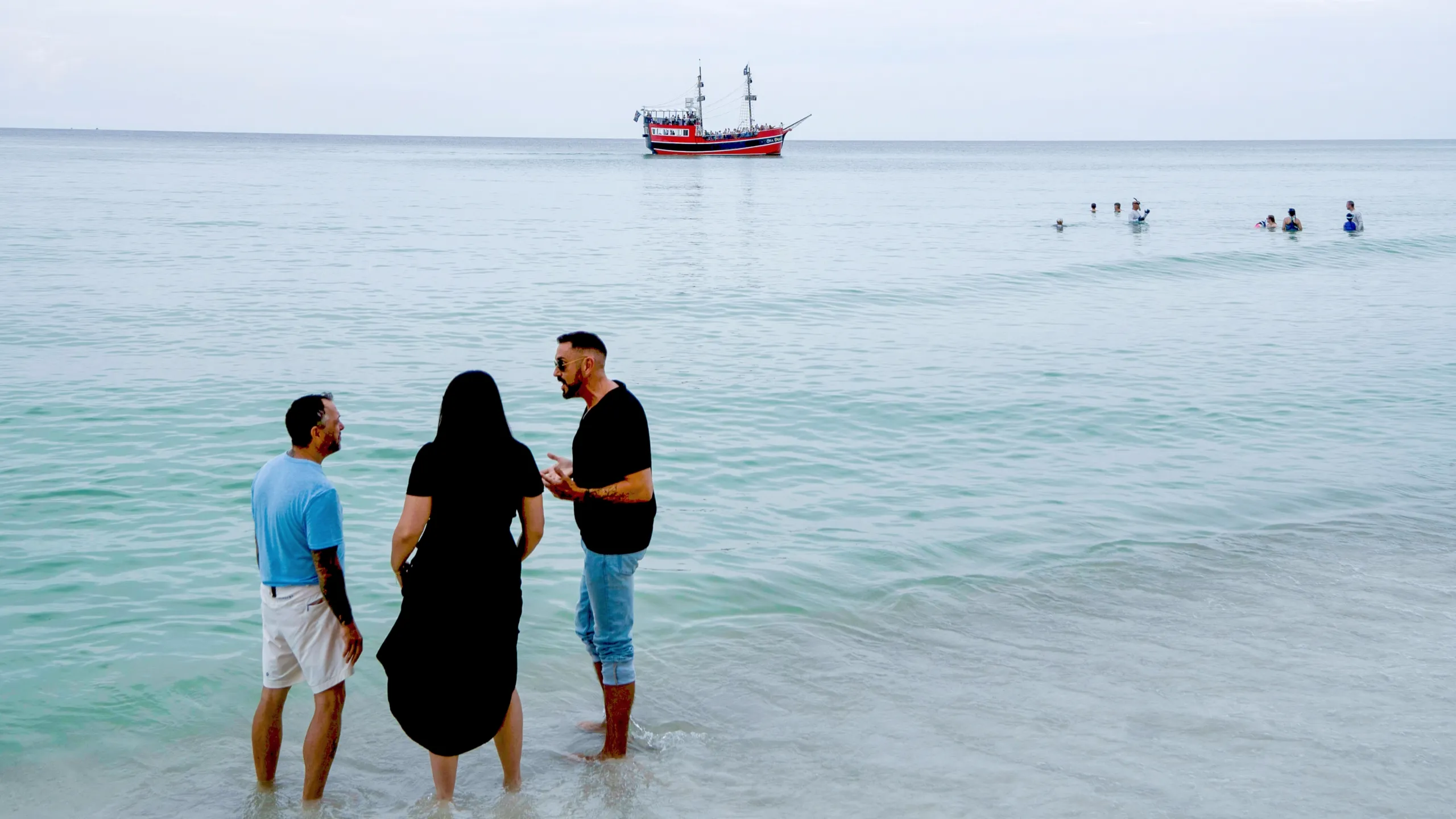 thumbnail - S1:E7 Yacht Curious