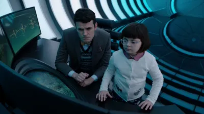 thumbnail - S2:E1 Mom Wipe