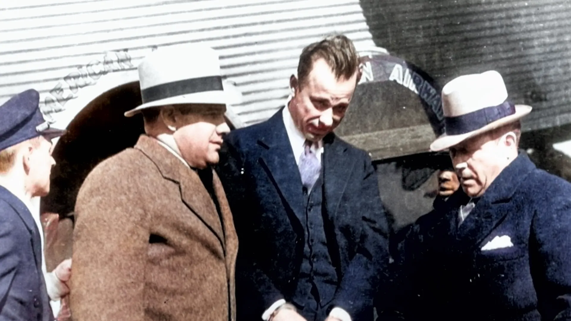 thumbnail - S6:E11 The Death of Dillinger