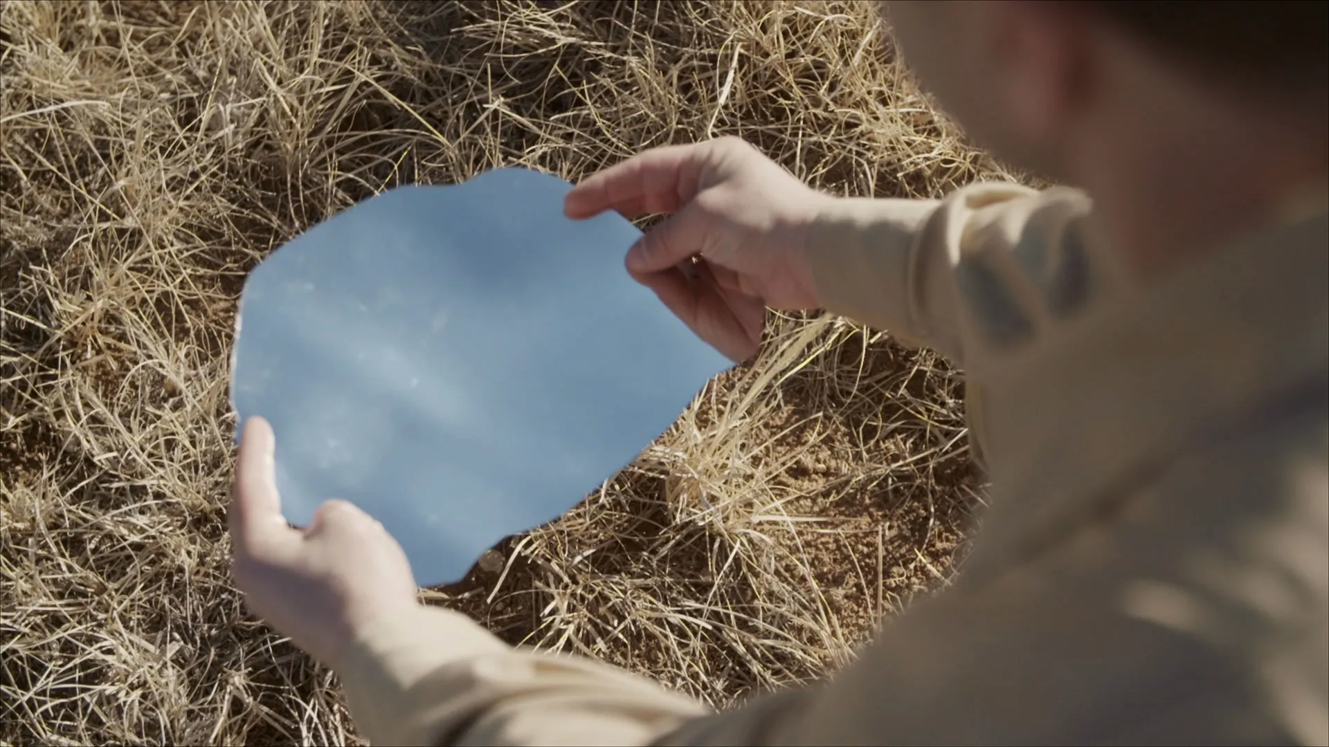 thumbnail - S6:E1 Roswell