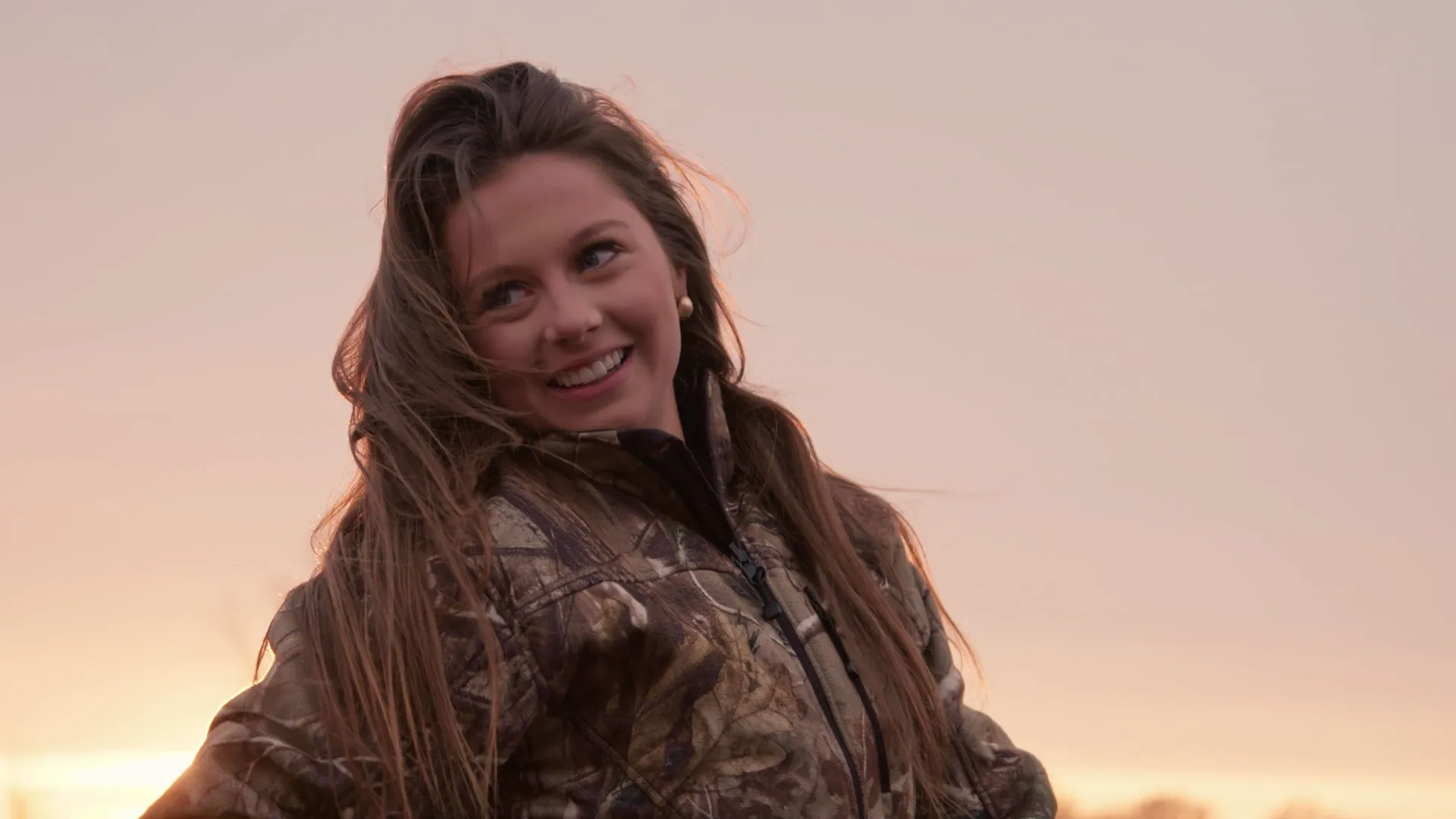 thumbnail - S1:E6 It's Giving...Hoedown