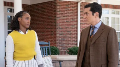 thumbnail - S4:E1 ... Speaking of Sharks