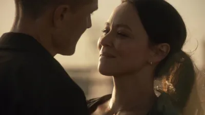 thumbnail - S8:E1 Czech Mate