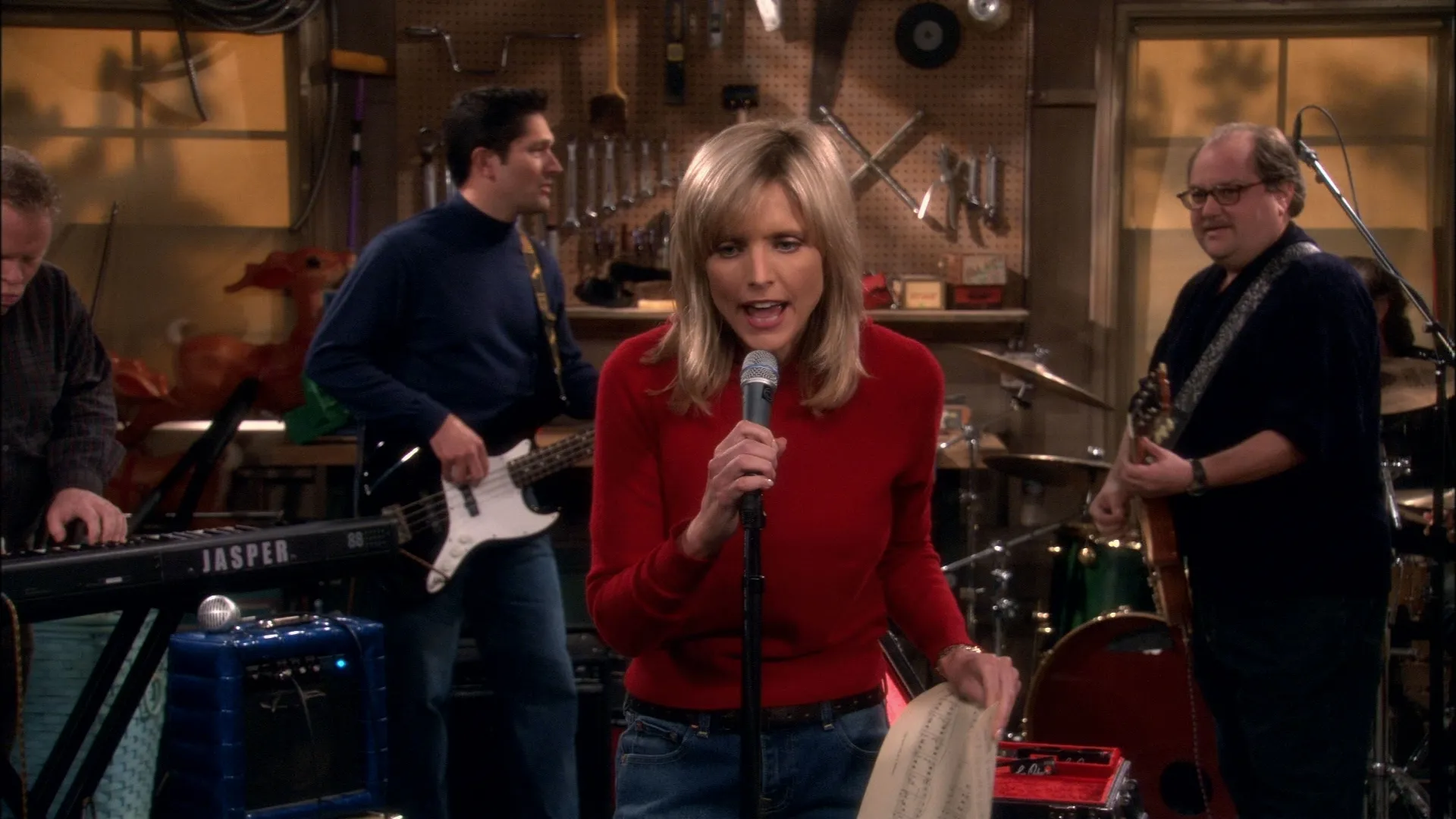 thumbnail - S3:E17 Cheryl Sings