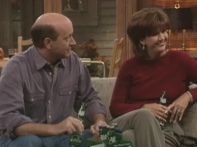 thumbnail - S8:E3 All in the Family