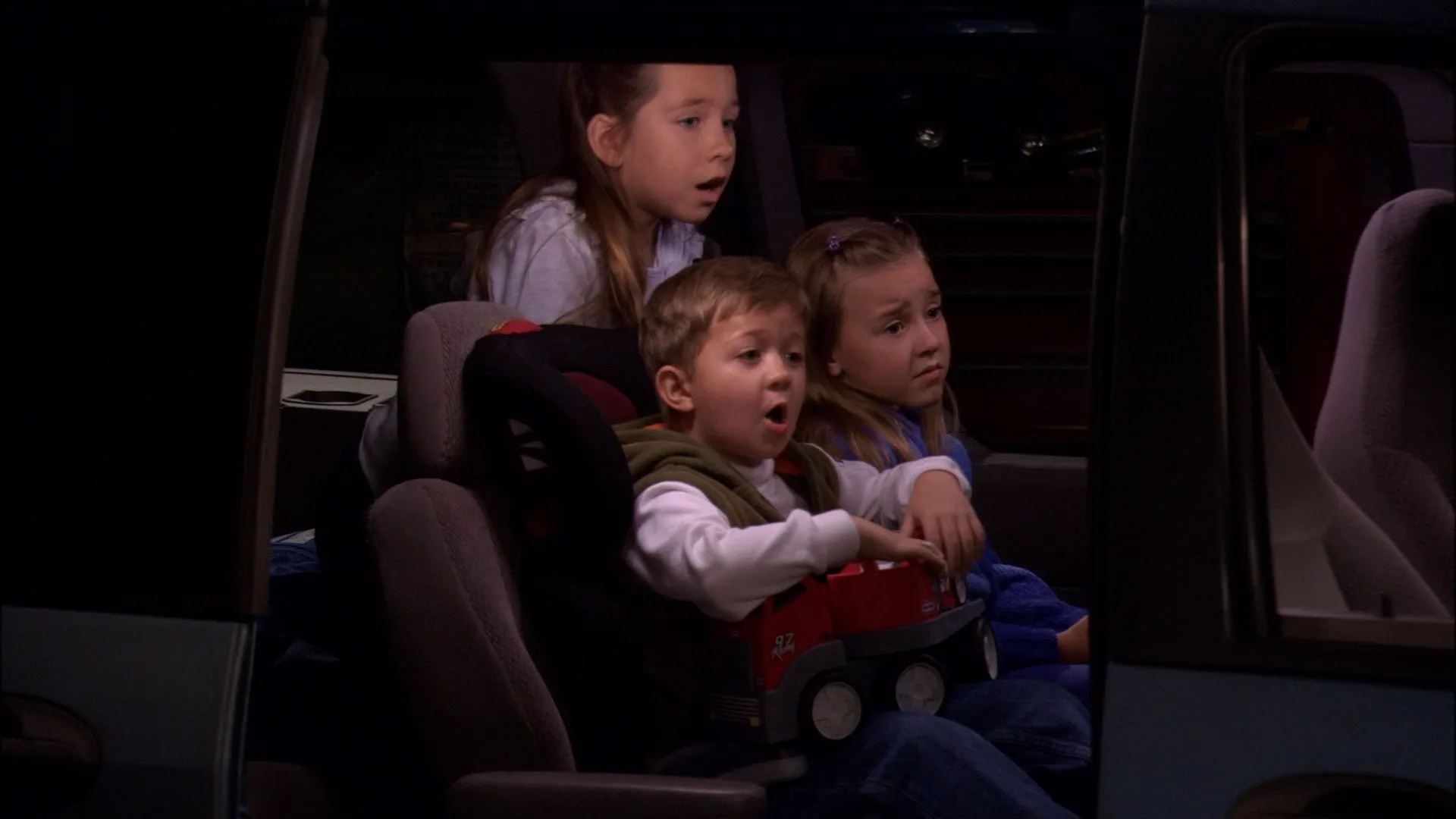 thumbnail - S4:E4 The Garage Door