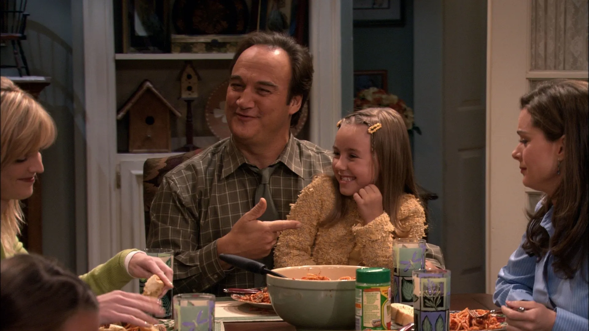 thumbnail - S4:E6 Father-Daughter Dance
