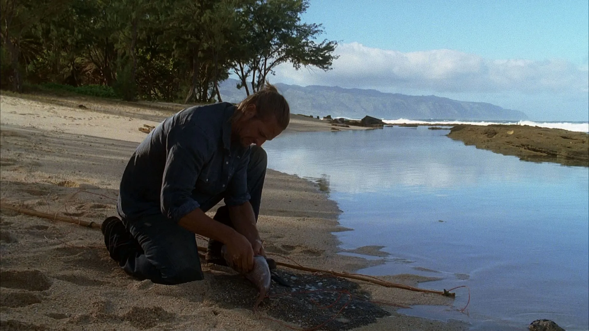 thumbnail - S3:E15 Left Behind