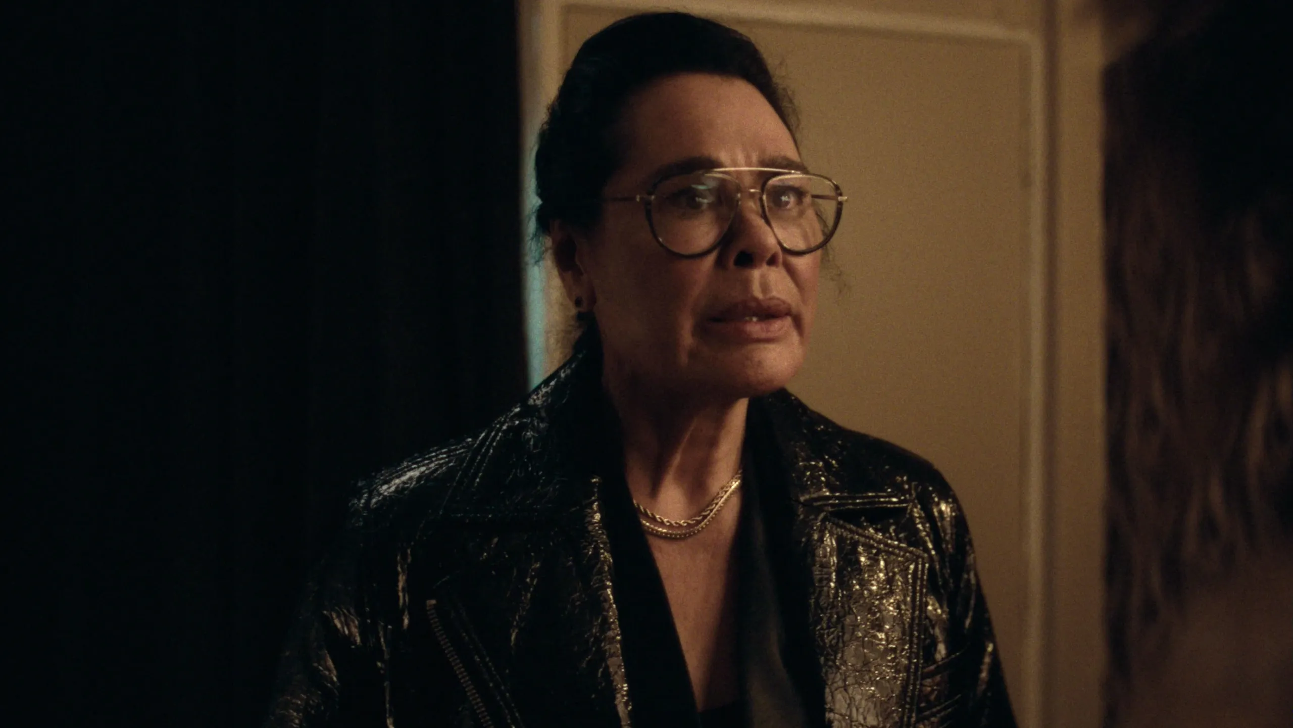 thumbnail - S1:E5 Dumbest Girl Alive