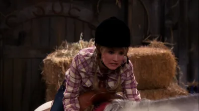 thumbnail - S4:E7 Love That Lets Go