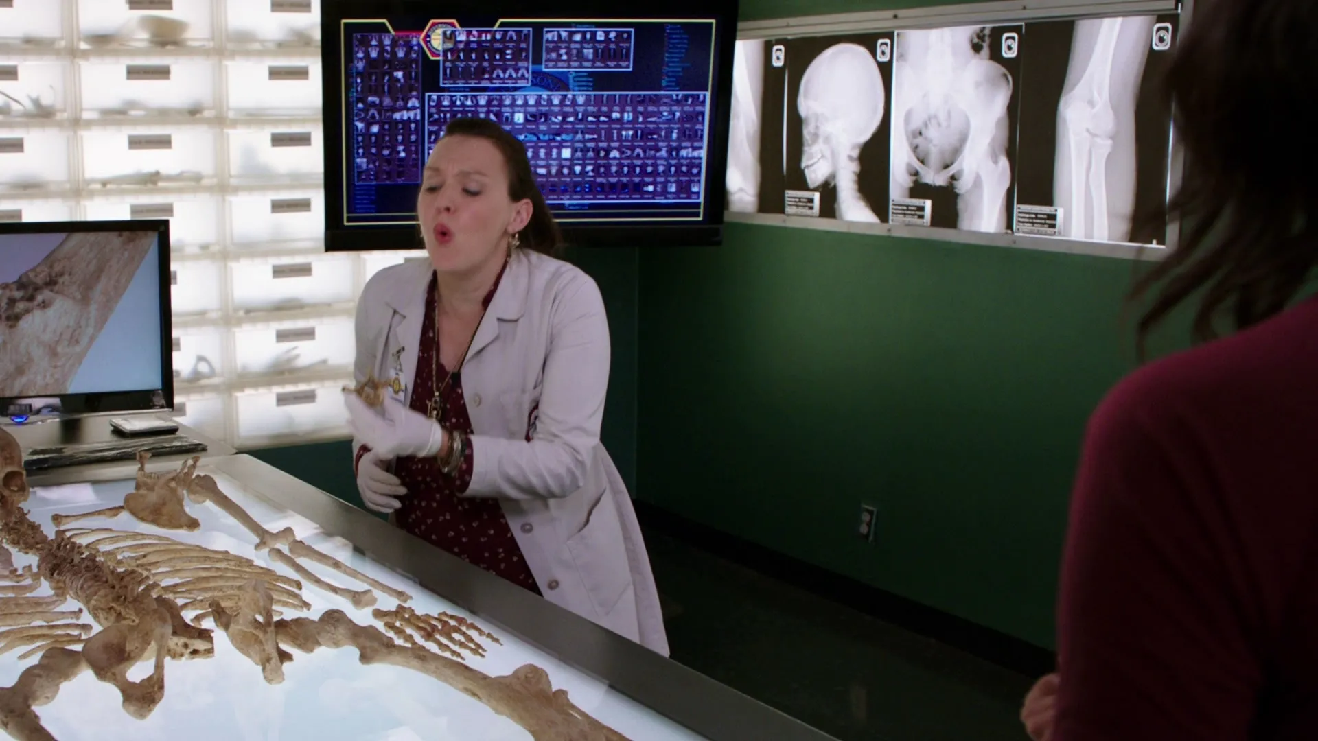 thumbnail - S10:E8 The Puzzler in the Pit