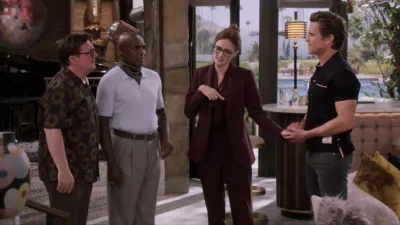 thumbnail - S1:E7 Love Thy Neighbor