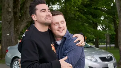 thumbnail - S6:E13 Start Spreading the News