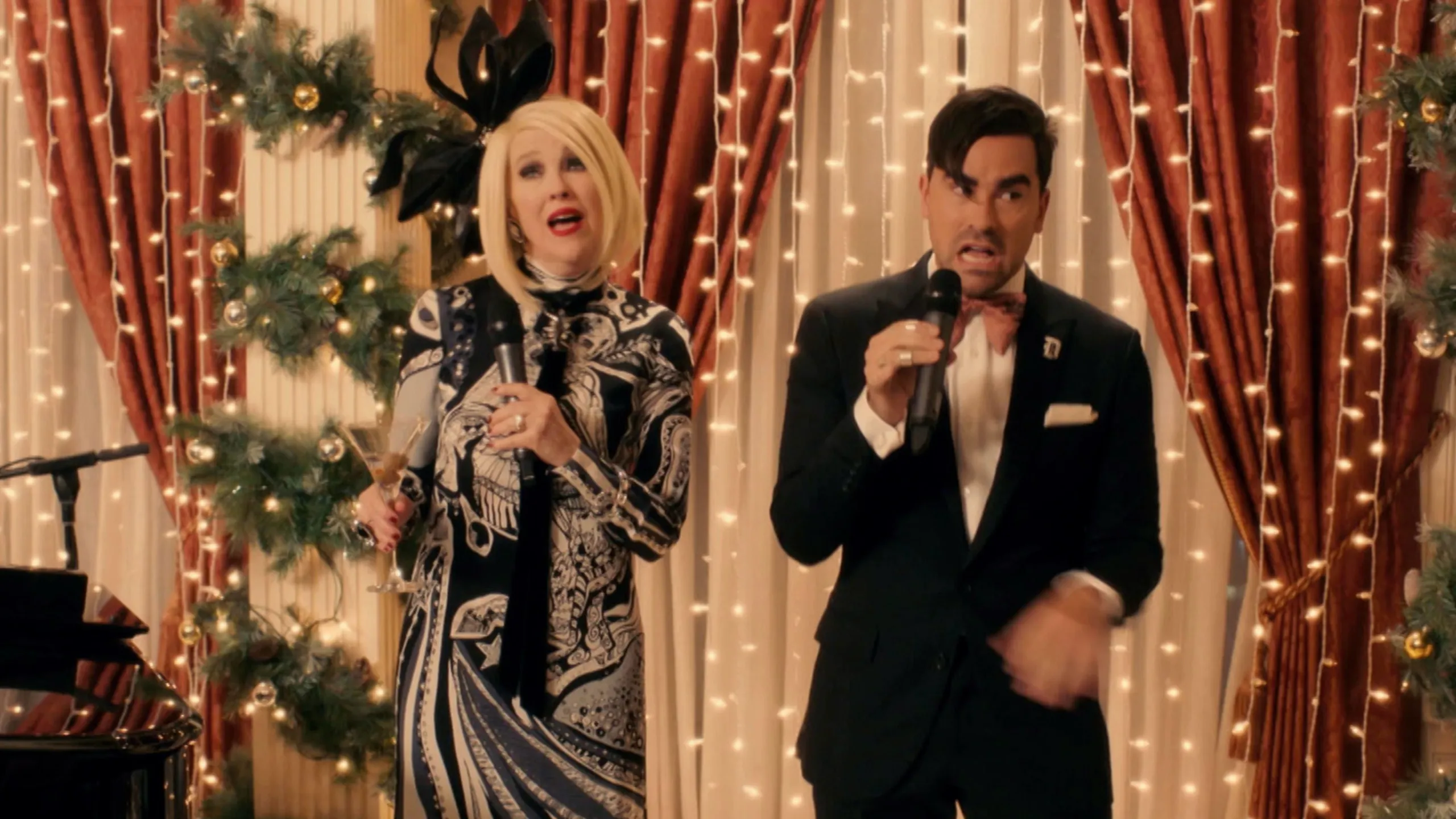thumbnail - S4:E13 Merry Christmas, Johnny Rose