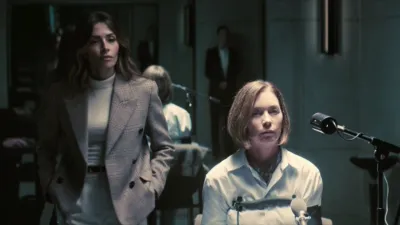 thumbnail - S2:E3 Another Day in Paradise