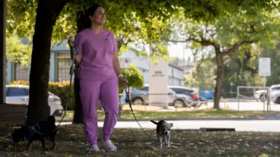 thumbnail - S1:E1 The Frenchie That Can't Poo