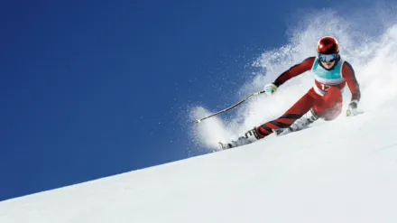 On the Edge: World Cup Ski Racing