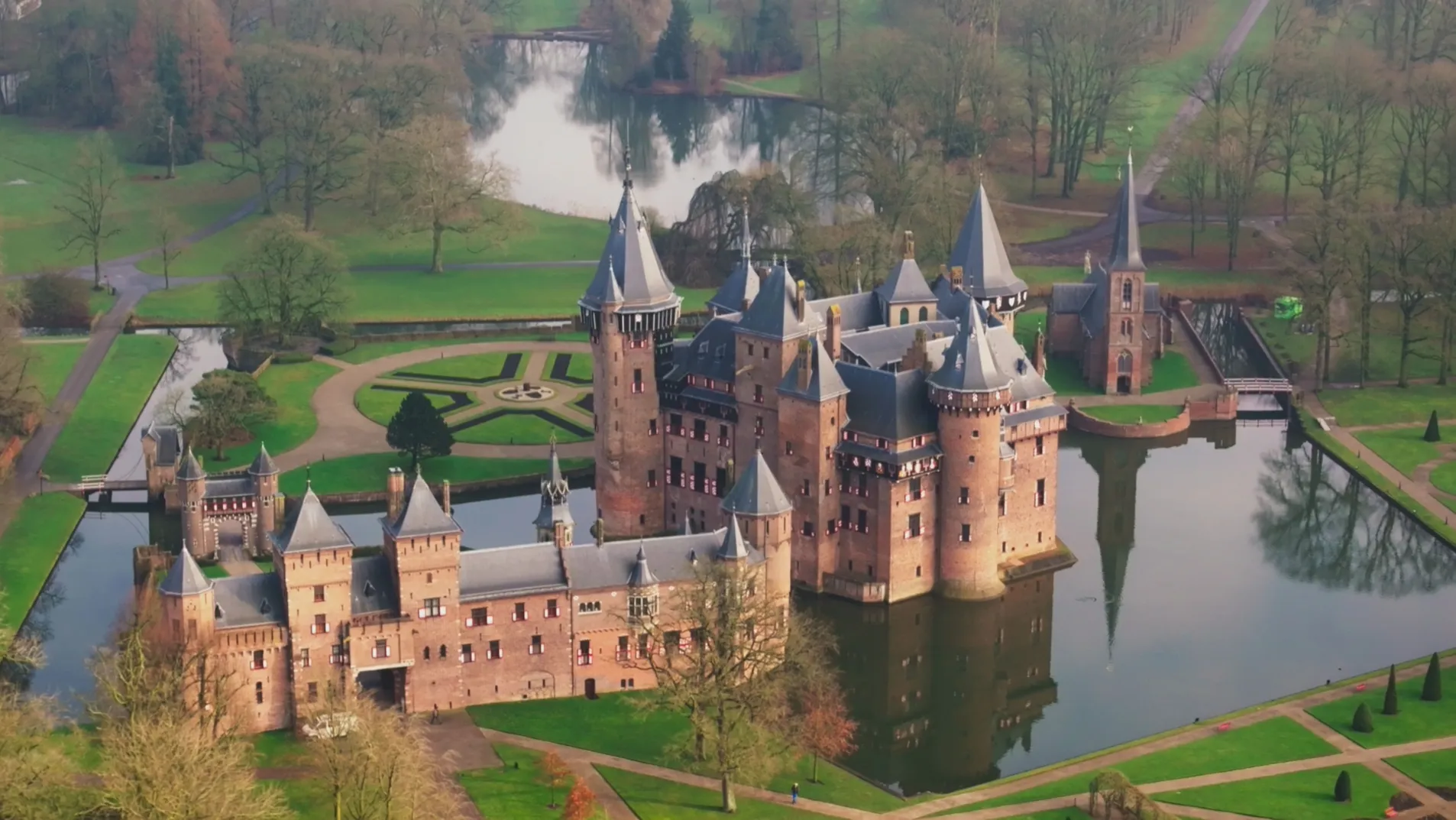 thumbnail - S1:E5 The Netherlands