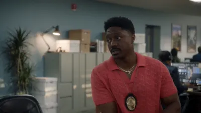 thumbnail - S8:E5 The Network