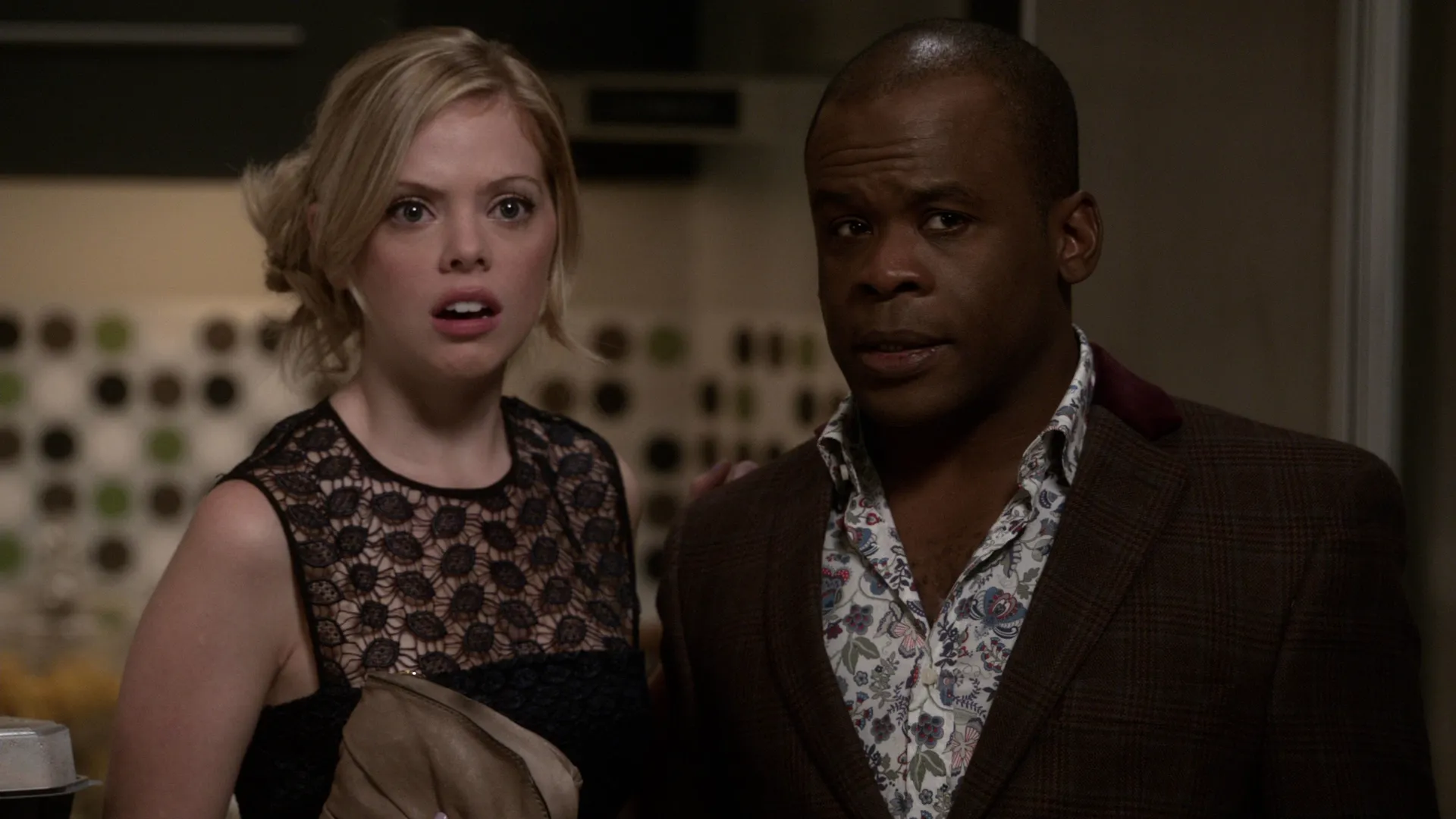 thumbnail - S2:E16 The Seven Year Bitch...