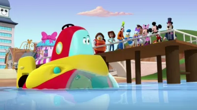 thumbnail - S1:E13 Crystal Clear Waters / The Big Funhouse Sleepover