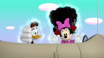 thumbnail - S1:E19 Batteries Included / Mickey and Minnie: On Ice!