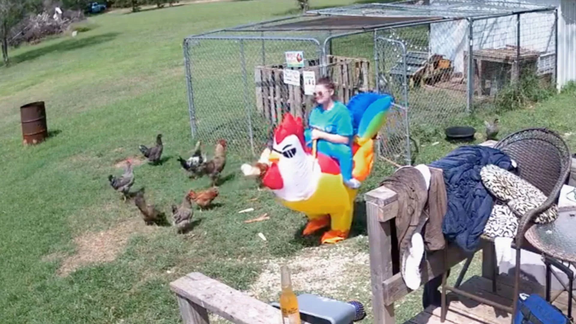 thumbnail - S1:E7 You Don't See That Every Day