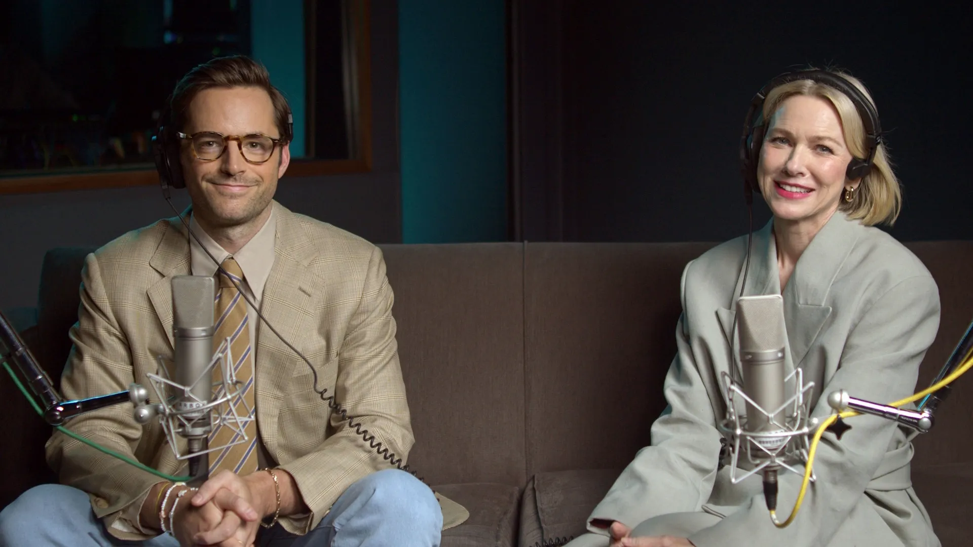 thumbnail - S1:E2 Love Story: JFK Jr. & Carolyn Official Podcast Episode 2: Naomi Watts and Connor Hines