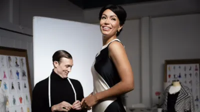 thumbnail - S4:E9 Black and White