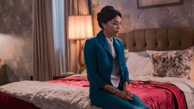 thumbnail - S4:E7 The Pawn Goes First