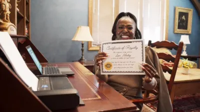 thumbnail - S1:E6 The Royal Racket