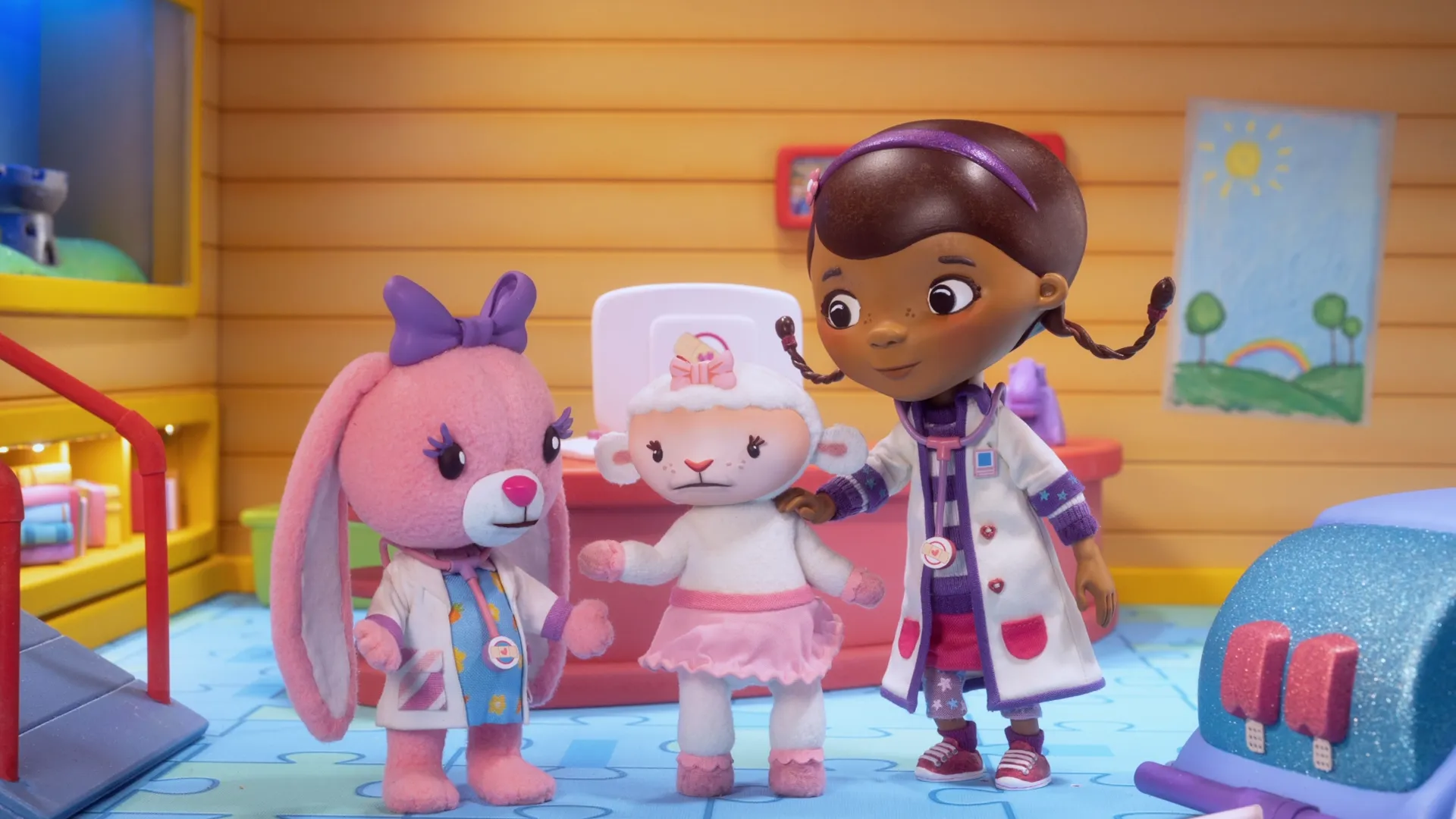 thumbnail - S1:E4 Lambie Gets a Crease