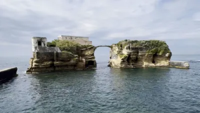 thumbnail - S7:E6 Islands of the Damned