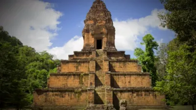 thumbnail - S1:E7 Mystery of the Pyramids