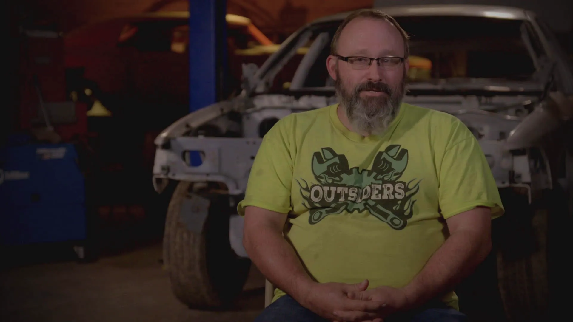 thumbnail - S1:E4 Bone Crushers