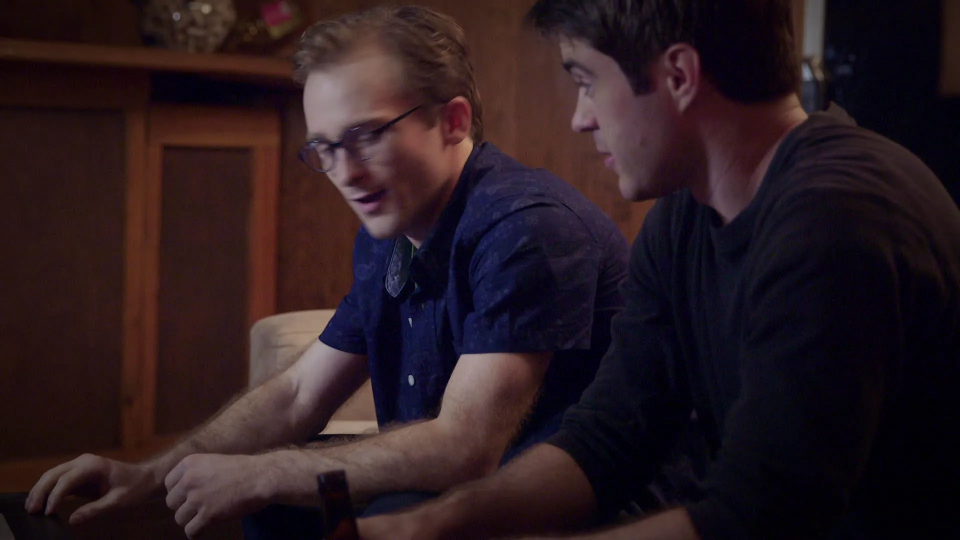 thumbnail - S2:E4 Exposed, De-clothed and Seriously Hosed