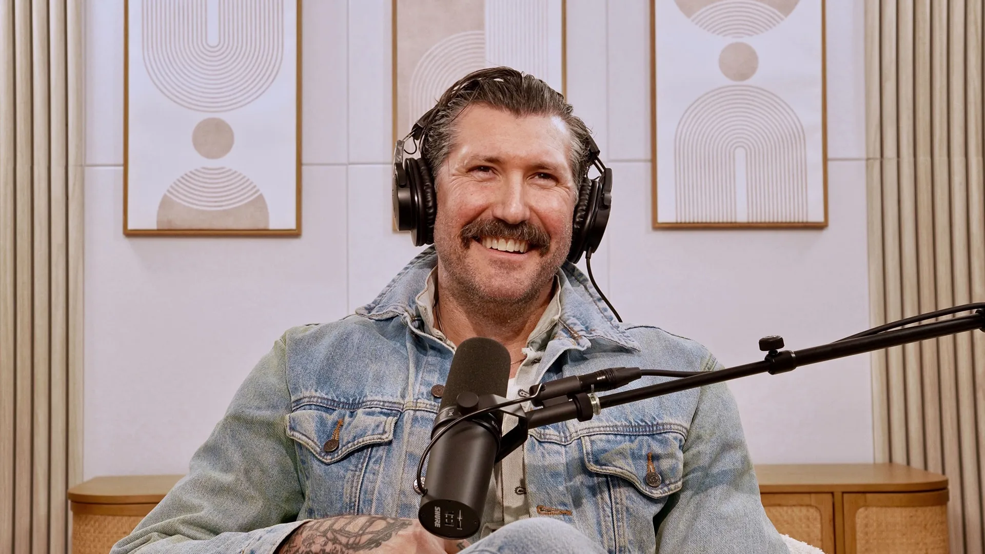 thumbnail - S1:E4 Love Story: JFK Jr. & Carolyn Official Podcast Episode 4: Rudy Mance