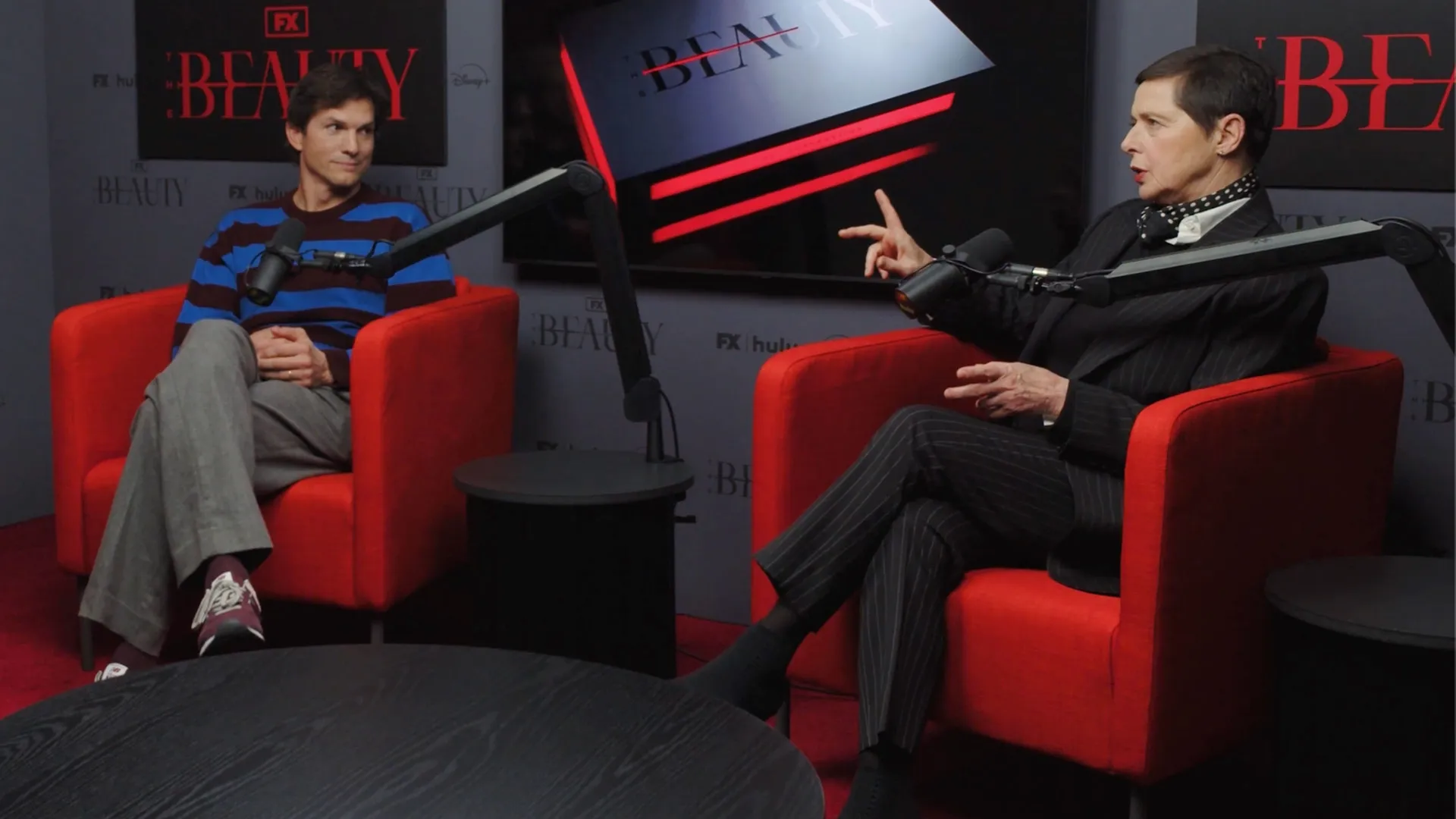 thumbnail - S1：第11話「The Beauty Podcast Episode 11: Ashton Kutcher and Isabella Rossellini」