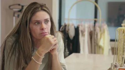 thumbnail - S4:E2 The Book of Secrets