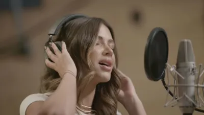 thumbnail - S4:E3 The Book of True Colors