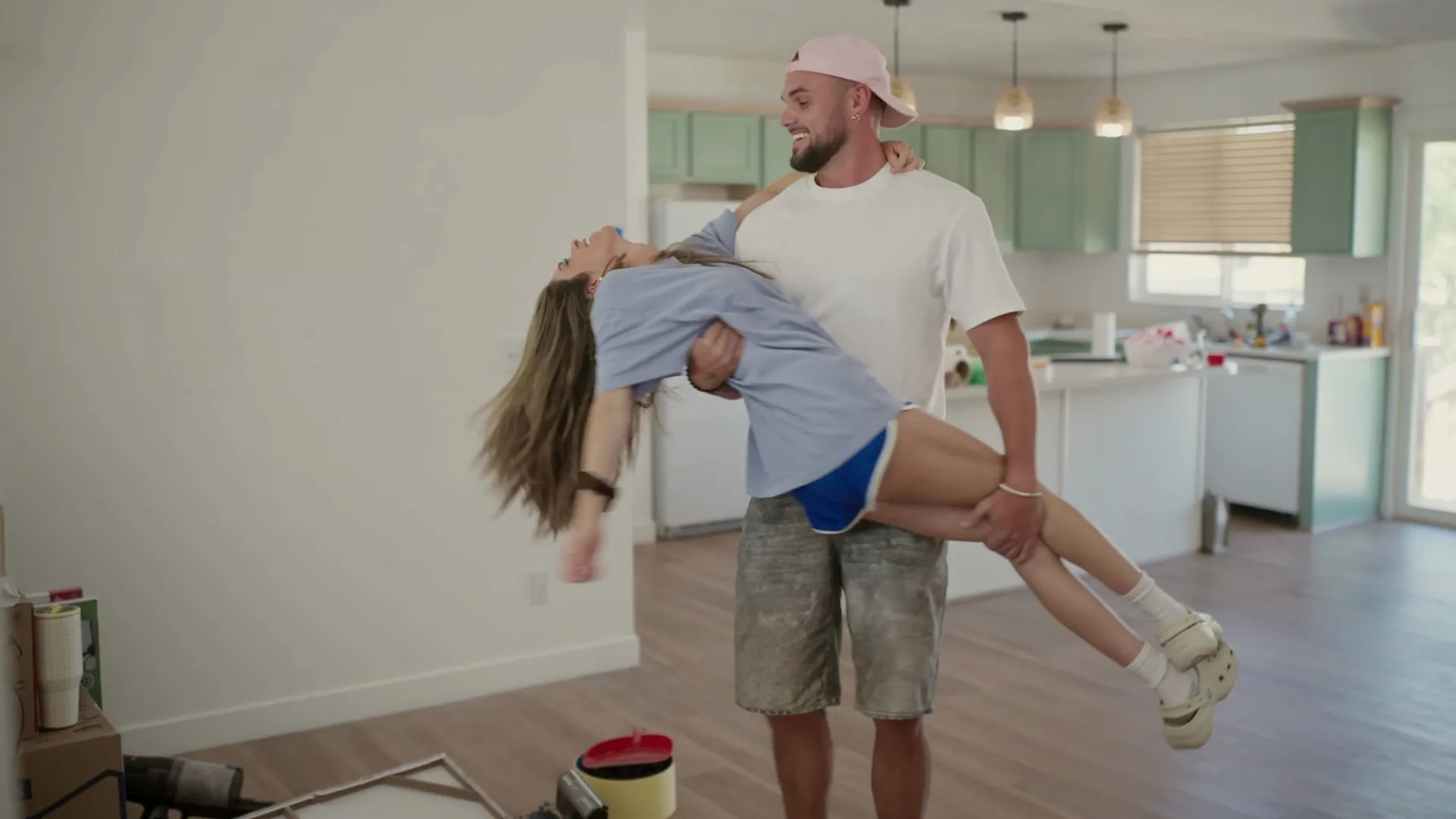 thumbnail - S4：第1話「逃走の書」