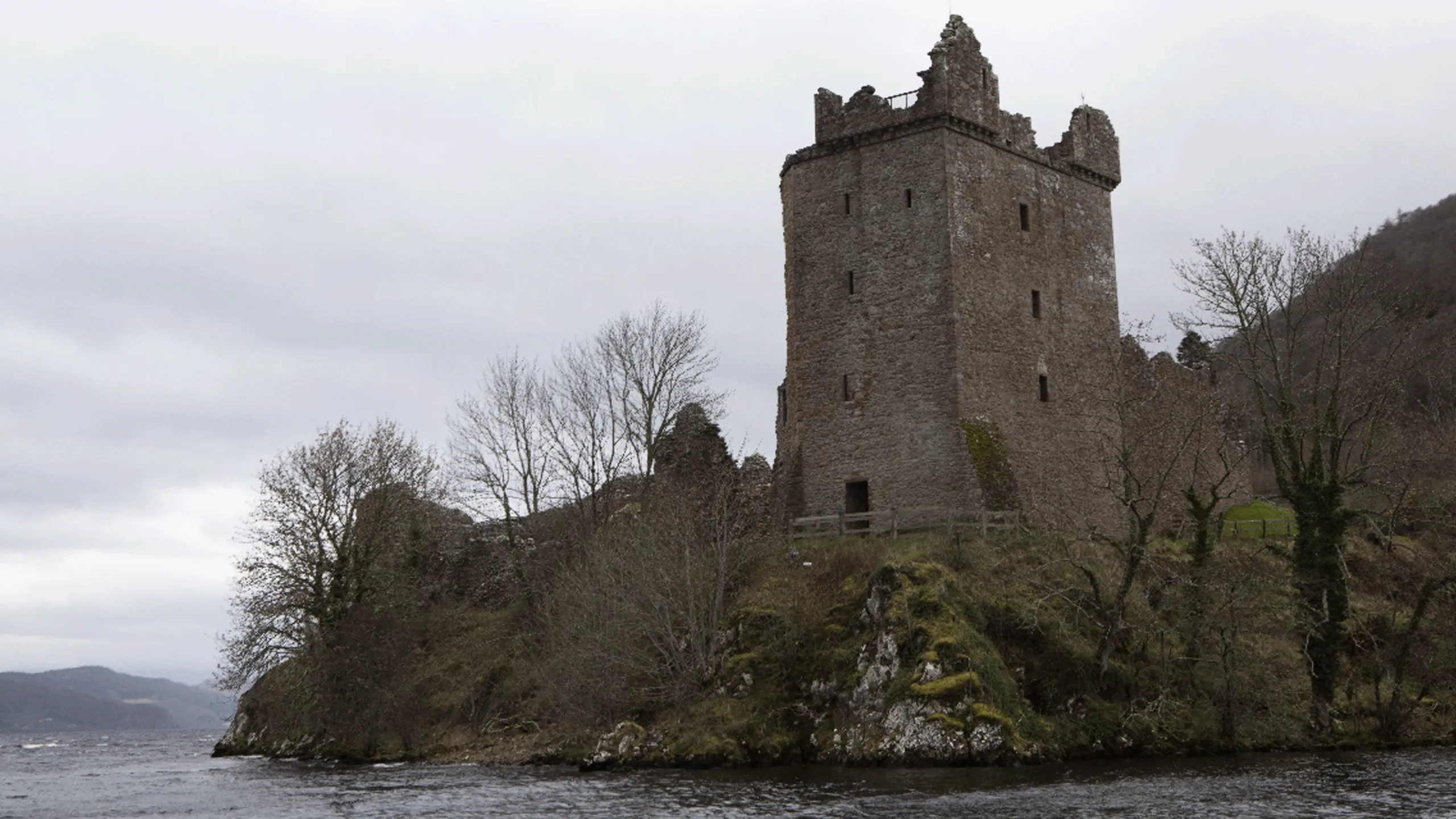 thumbnail - S2:E11 Secrets of Loch Ness