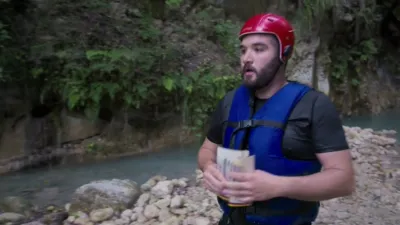 thumbnail - S35:E9 In the Belly of the Earth