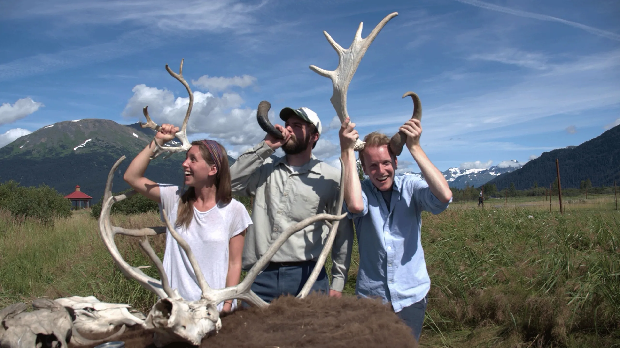thumbnail - S1:E6 Animal Headgear