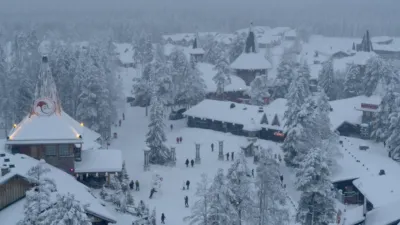 thumbnail - S1:E3 Land of Ice and Snow