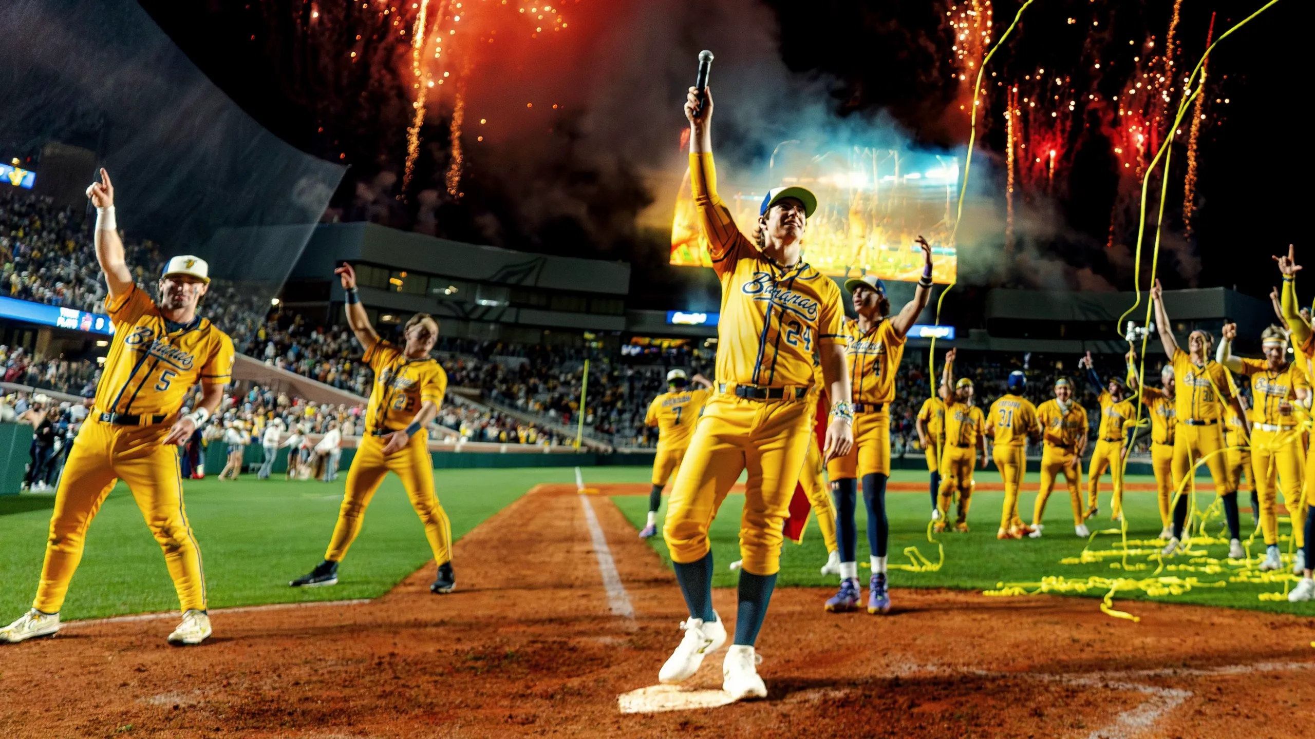 Indianapolis Clowns vs. Bananas