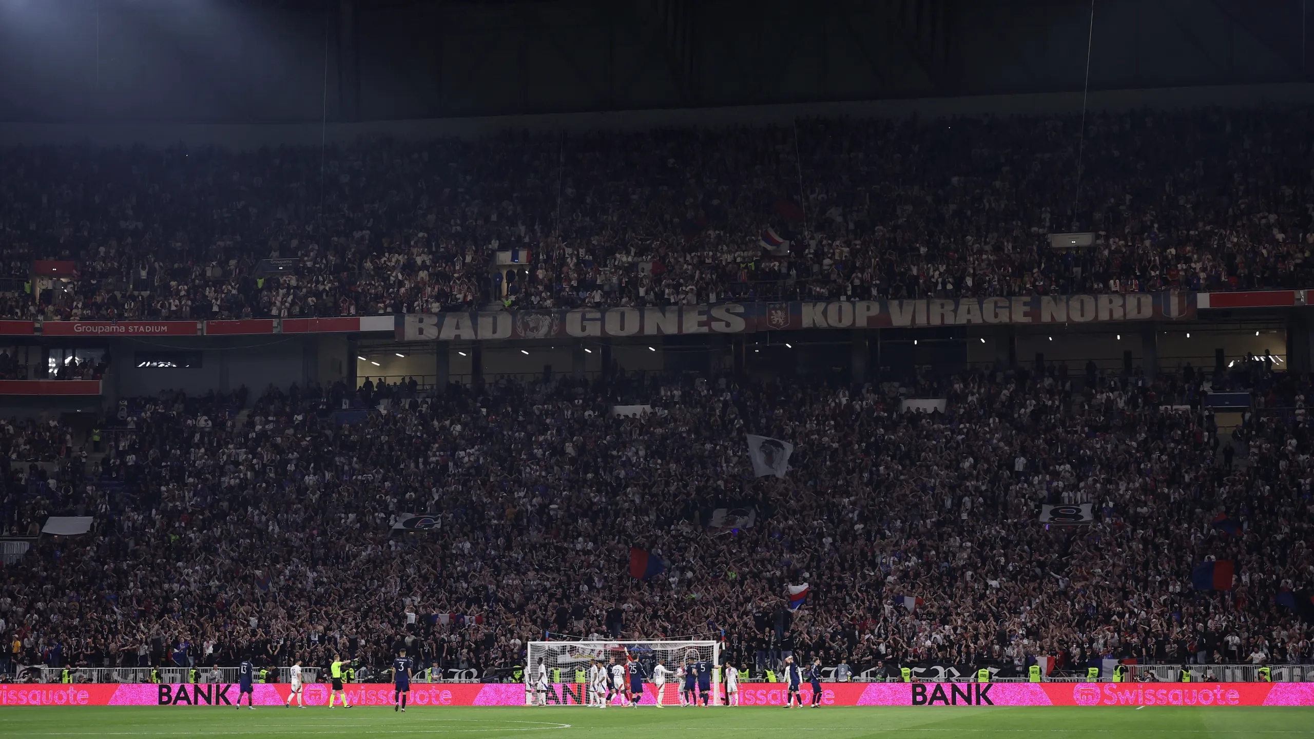 OL Lyonnes v Wolfsburg