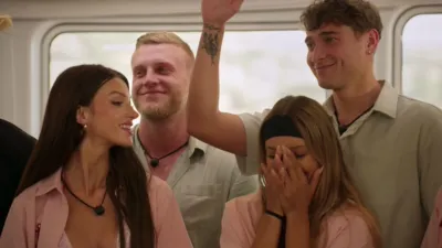 thumbnail - S1:E4 Ship Happens