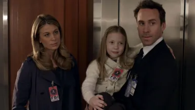 thumbnail - S1:E17 The Garden of Forking Paths